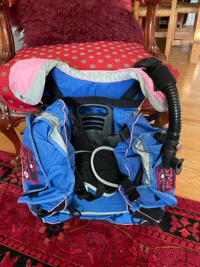 I'm selling a used SMY Scuba USA Rescue Sport BCD, size medium, in good condition. This buoyancy con...