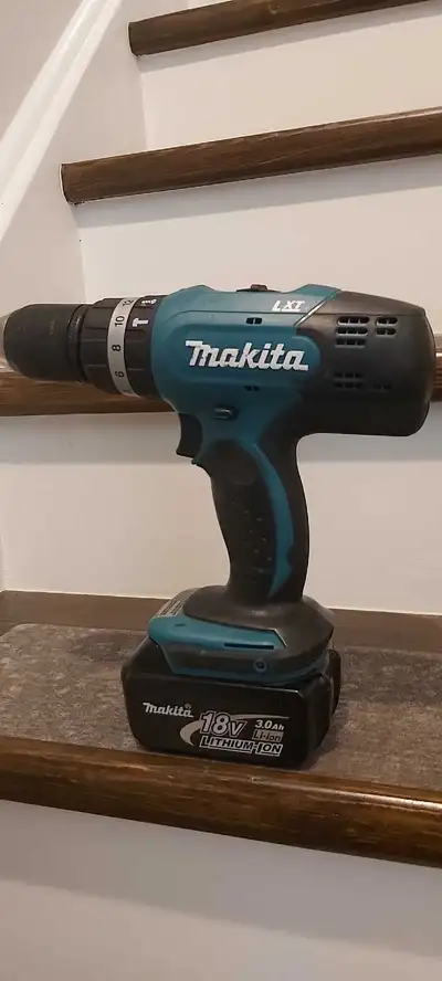 Makita hammer drill with the battery 6 a.h., View more