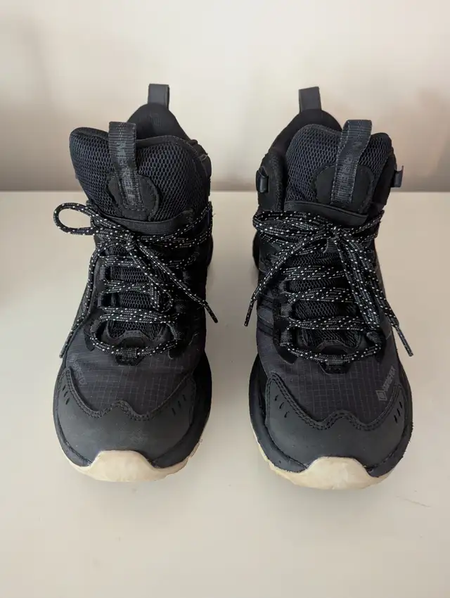 Merrell Women's Moab Speed 2 Mid GORE-TEX Hiking Boots, size 7.5 in Other in Markham / York Region - Image 2