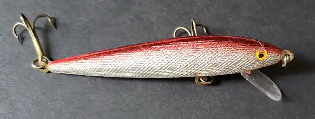 3 Minnow Lures for Pickerel, Bass and Pike Fishing in Fishing, Camping & Outdoors in City of Toronto - Image 2