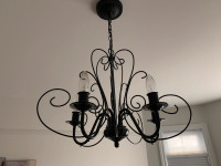 Plafonnier chandelier lustre en excellente condition