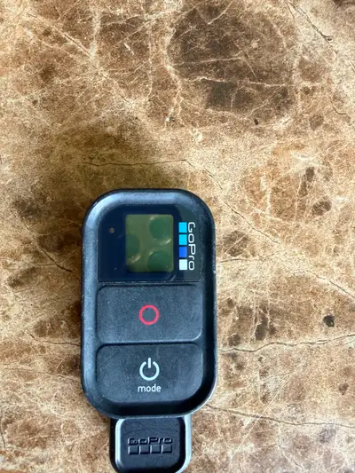 GoPro Smart Remote in great working condition. Perfect for controlling your GoPro from up to 600 ft...