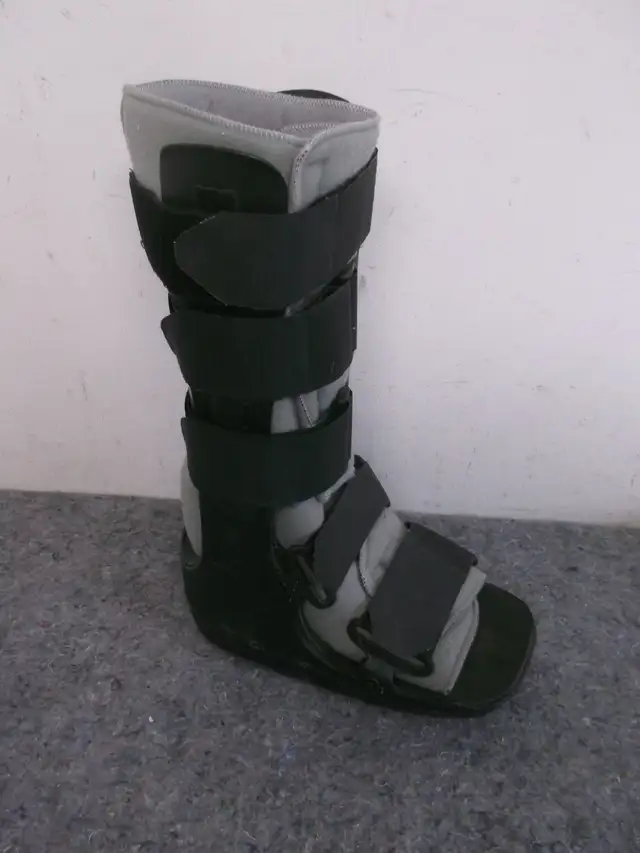 Medical Walking Boot Brace Small Leg Ankle Foot Fracture63005667706627121