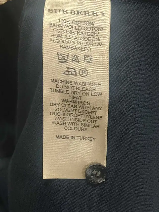 Men's Authentic Burberry Brit Navy Blue Polo Shirt Like New SZ M in Men's in Windsor Region - Image 5