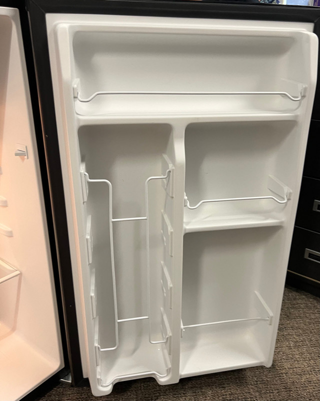 Mini Fridge with small freezer inside  in Refrigerators in Oakville / Halton Region - Image 3