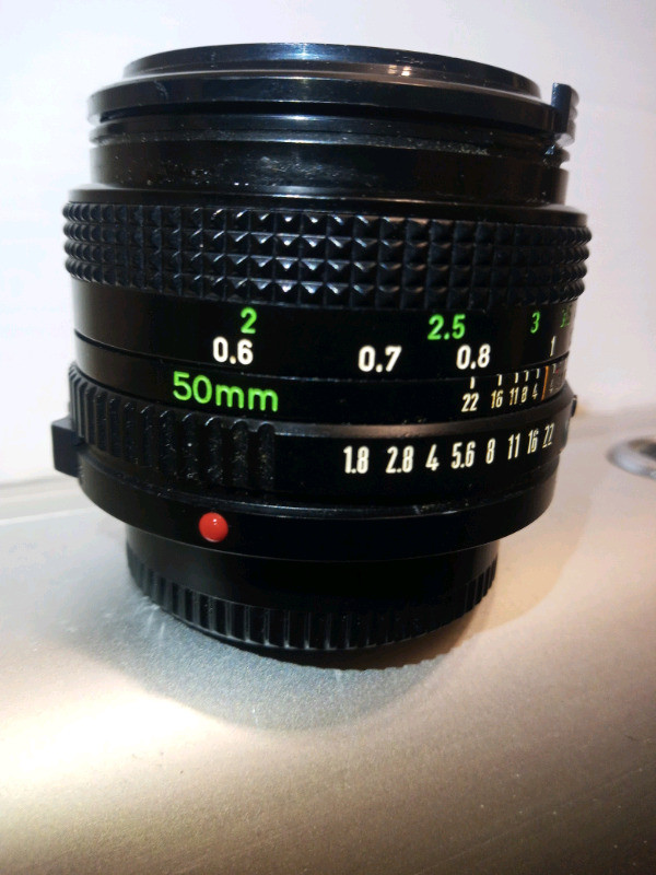 Canon FD 50mm F/1. 8  Prime Lens For SLR Film Cameras dans Autre  à Ville de Montréal - Image 2