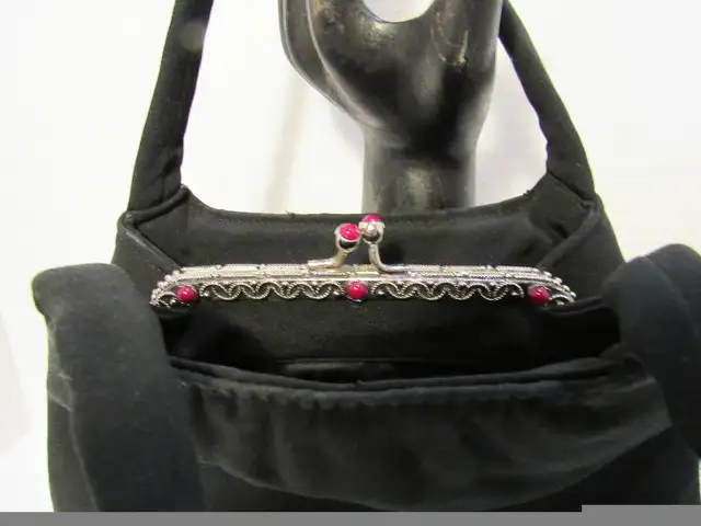 #111 Vintage Creed's Italy Little Black Evening Hand Bag/Purse in Women's - Bags & Wallets in Oshawa / Durham Region - Image 11