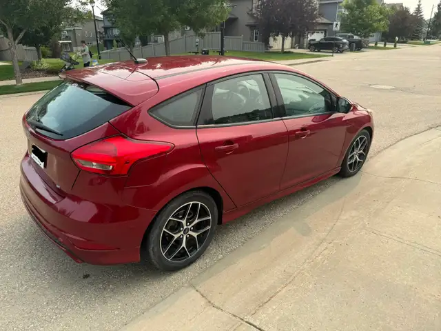 2017 Ford focus remote start heated seat steering heated backup 519876527040112644