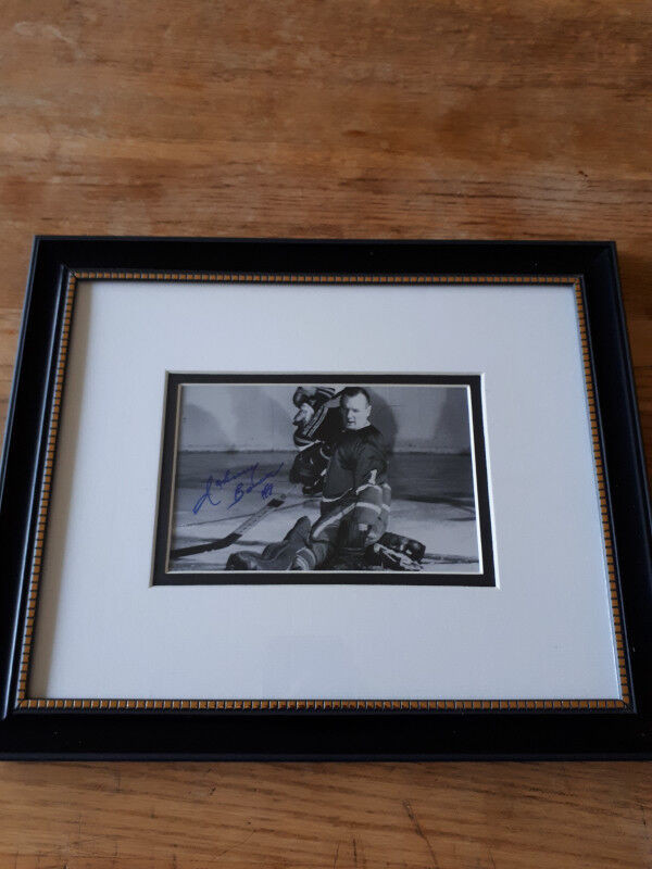 Johnny Bower Autographed Photos (Toronto Maple Leafs) (3 Avail. in Arts & Collectibles in Victoria - Image 3