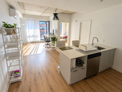TRANSFERT DE BAIL | APPARTEMENT 1 CHAMBRE – CENTRE-VILLE DE MONTRÉAL | DÉCEMBRE 2026 | 1 700 $ / MOI...