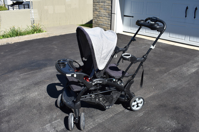 Baby Trend Sit N Stand Convertible Foldable Double Stroller w/ 2 dans Poussettes, porte-bébés et sièges d'auto  à Ouest de l’Île
