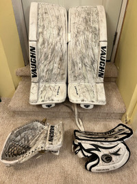 Vaughn Pads and Gloves Set