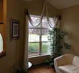 4 bedroom house in Hidden Valley NW for rent, double car garage