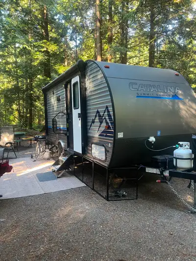 Fantastic compact travel trailer in excellent condition. Easy to tow, easy to park, and perfect for...