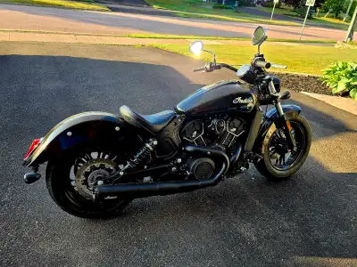 2021 Indian Scout Sixty ABS in Excellent Condition (8,123 KM).