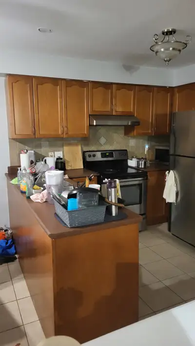 3 bedrooms house rent for one bedrooms for rent near stoneroad mall and ymca if you interest call or...