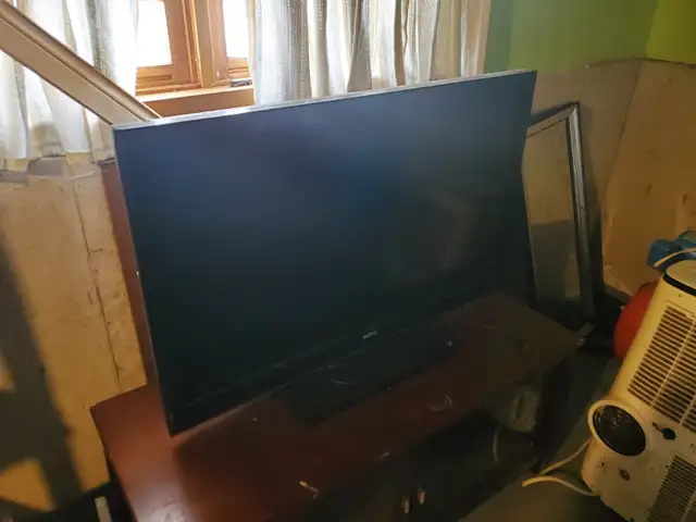Sanyo 42" TV in TVs in Fredericton - Image 2