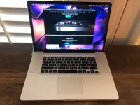 Rare Apple MacBook Pro 17inch - Like New - Seriously