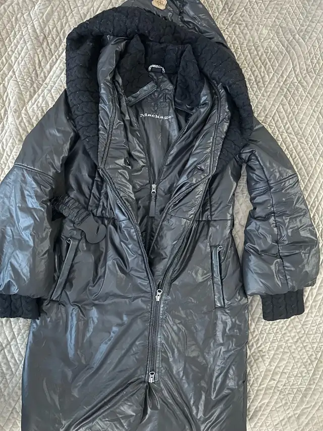 Mackage women’s jacket in Women's - Tops & Outerwear in Gatineau - Image 2