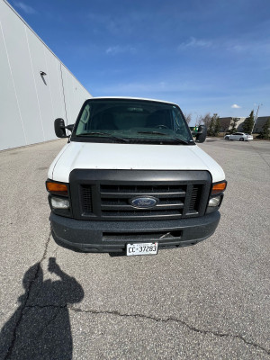 2010 Ford E 250
