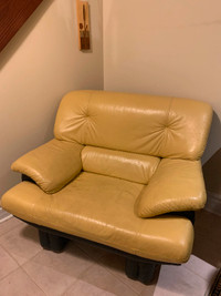 Armchair - premium leather