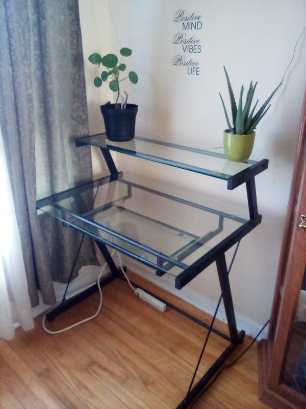 Portable Glass Office/Computer Desk ***REDUCED*** in Desks in Kawartha Lakes - Image 2