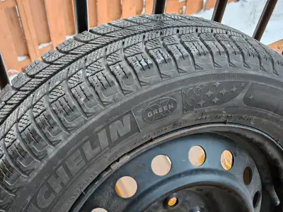 Can be used on Lexus SUV OR: Toyota RAV4, or Toyota Sienna, or Toyota Highlander or Toyota Venza. We...