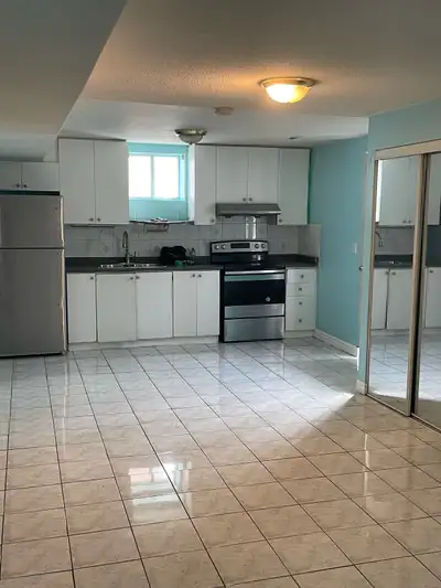2 bedroom basement Brampton: hwy 50 and Ebenezer