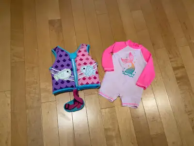Floating vest and swimsuit for babies, View more