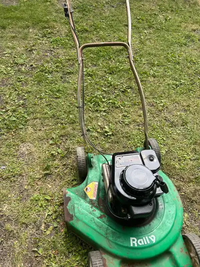 Lawnmower side discharges only excellent condition