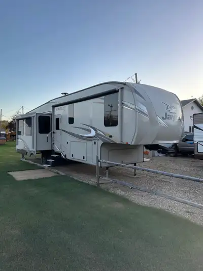 Great condition, just don’t use it enough. Contact 780-625-6570 for any questions. Located in Mannin...