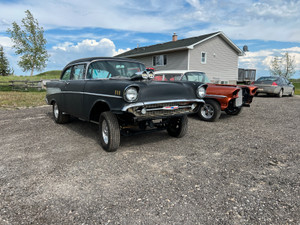 1957 Chevrolet Bel Air / 150 / 210