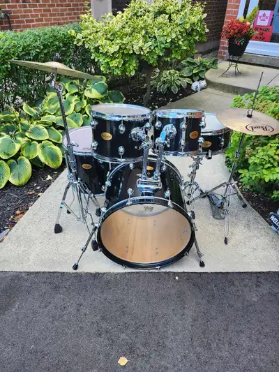 5 pc. Pearl Target drums, hardware, Sabian/Pearl cymbals., View more