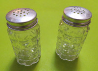 Glass Salt and Pepper Shaker (vintage)