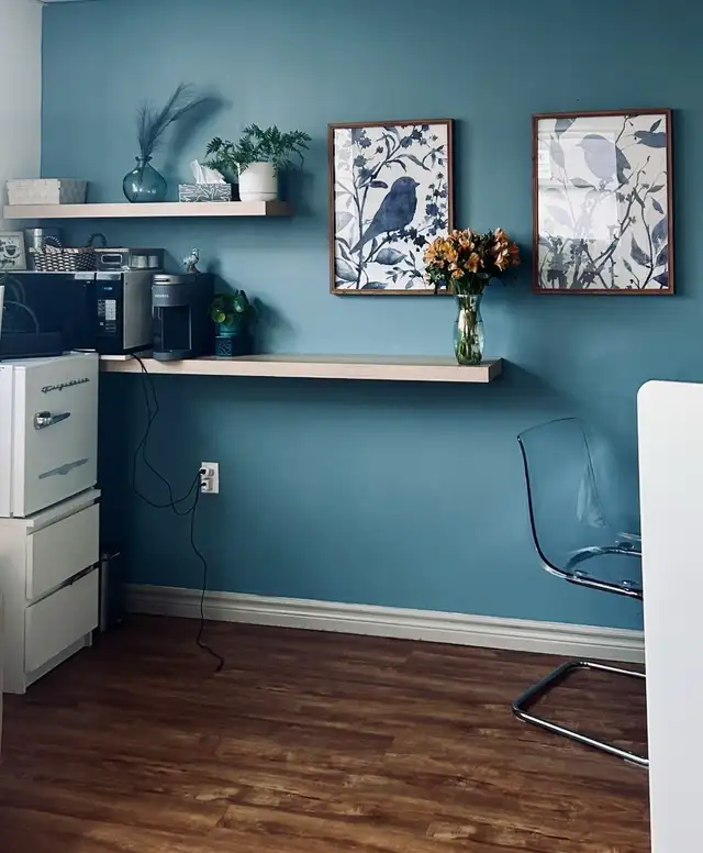 Semi-Private Treatment Area for Rent in Beauty Salon in Downtown