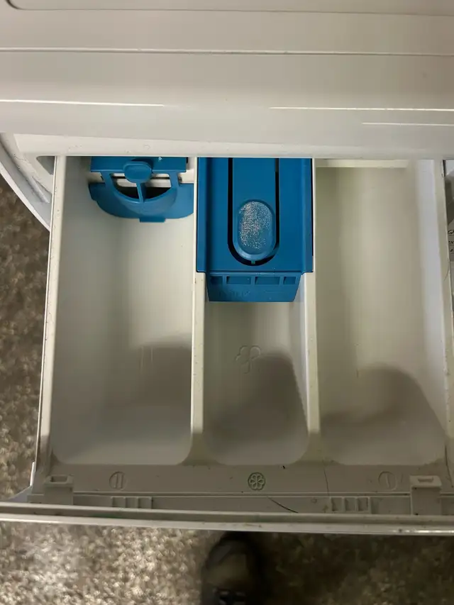 BOSCH 24” apartment size WASHER -TAS APPLIANCES. in Washers & Dryers in Kitchener / Waterloo - Image 3