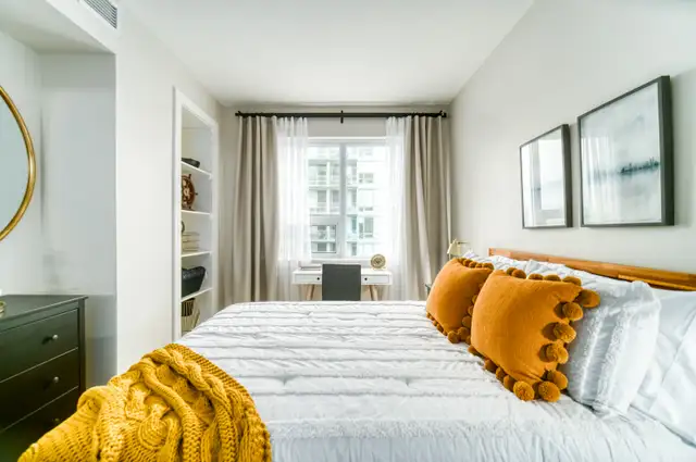 Furnished 2-Bed 2 Bath Waterfront Condo - Kings Wharf Dartmouth in Long Term Rentals in Dartmouth - Image 8