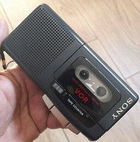 Sony M-607V microcasette voice recorder