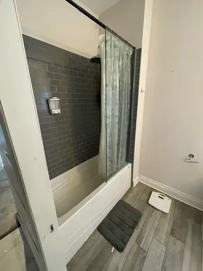 Room for Rent!
