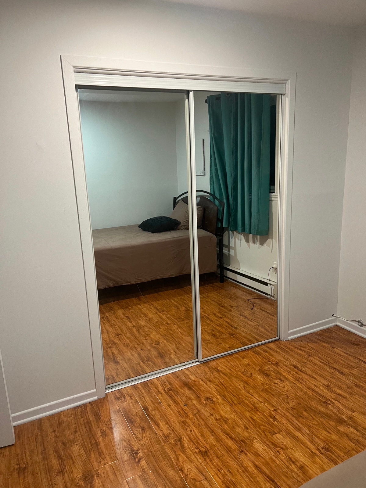Grande chambre meublée à Repentigny — photo 3