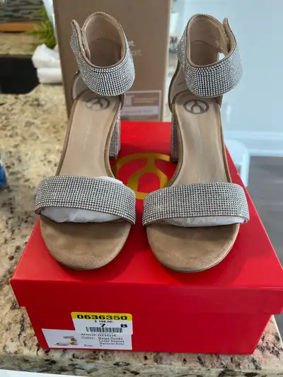 Ladies Shoes, View more