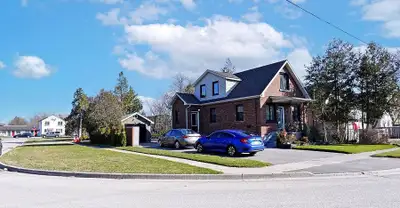 2 Beds+1 Bath available for Rent in Oshawa
