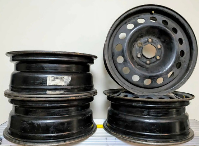 4 Alloy Rims with TPMS – 6x115 Bolt Pattern – Full Specs Below in Tires & Rims in Oakville / Halton Region