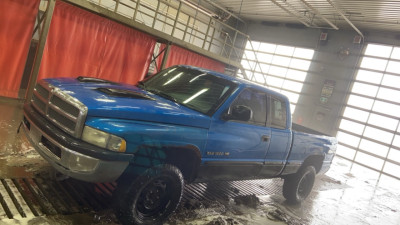 1998 dodge ram 1500 (only looking for trades for a VW diesel car