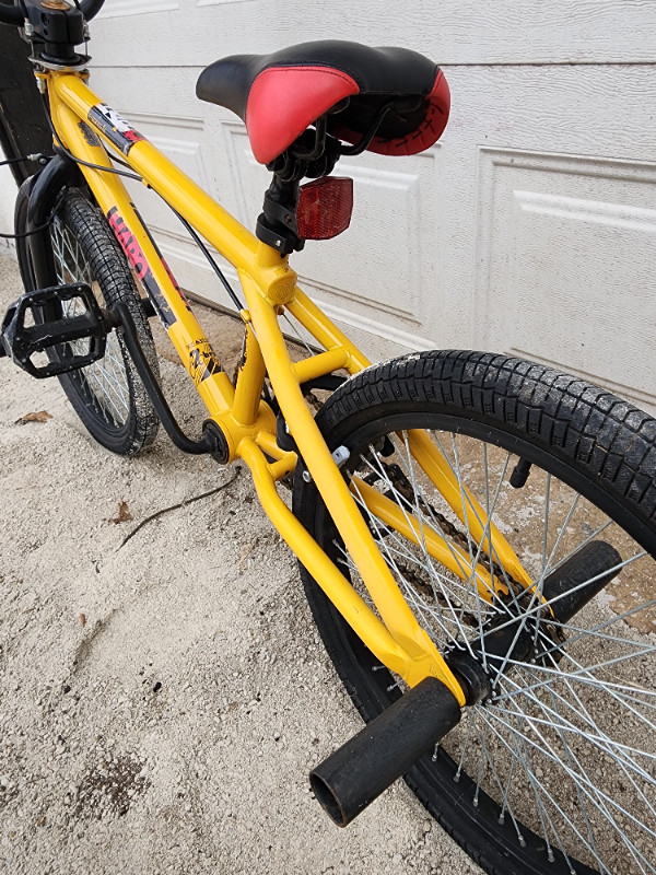 BMX Bike Haro 20'' Wheel bicycle yellow in BMX in Oakville / Halton Region - Image 2