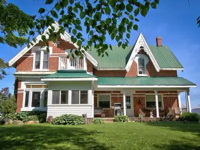 Whole House Rental. Short term(3+ months)  or Long.