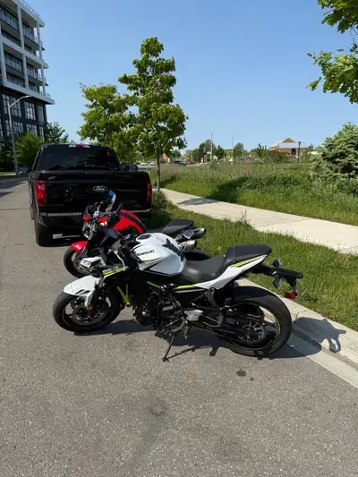 Text me 4379975763 Selling my Kawasaki z650, a sleek 2020 model with 3.600 km on the clock, offering...