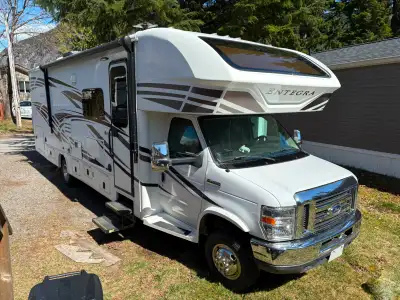 2017 Class C 32 ft Entegra Esteem Motorhome for Sale, Model 29V, Ford E450 Chassis, V10 Motor, only...