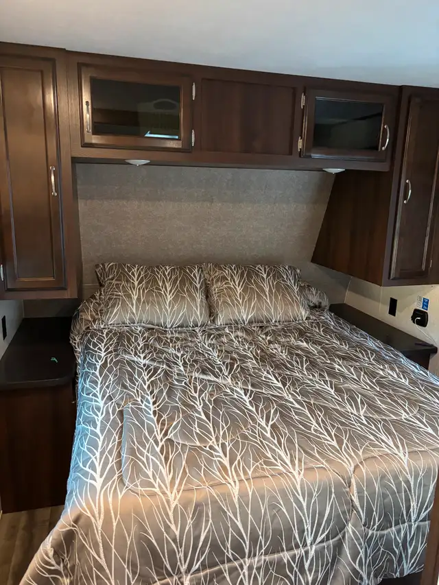 Jayco 2018 28BHS in Travel Trailers & Campers in Pembroke - Image 5