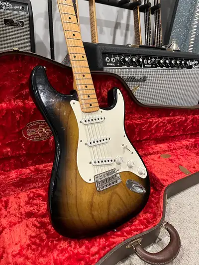 Looking to trade my 2004 masterbuilt 50th anniversary Strat for something just as cool. Player grade...